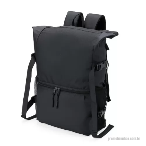 Mochila personalizada - Mochila Dobrável 34L com Bolso Frontal Gigante – Versatilidade, Espaço e Conforto em um Só Produto  Com design moderno e funcional, esta mochila de 34 litros é ideal para quem precisa de espaço sem abrir mão da praticidade. Produzida em couro sintético e nylon resistente à água, ela conta com um bolso frontal gigante com zíper e compartimento interno para documentos ou celular, garantindo organização e segurança. O compartimento principal é espaçoso, com fechamento em velcro, permitindo que a mochila seja dobrada e fixada com fivelas ajustáveis. As laterais contam com bolsos telados e alças com regulagem, além de costas e alças acolchoadas para maior conforto durante o uso diário.  Especificações:  Altura: 54,5 cm  Largura: 29,7 cm  Profundidade: 13,8 cm  Área de gravação: 20 cm x 24 cm  Peso aproximado: 561 g
