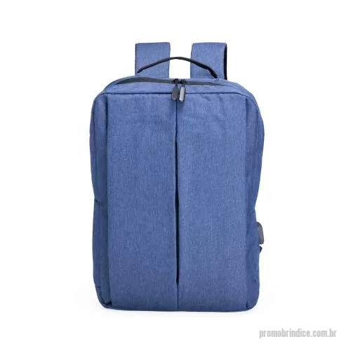 Mochila personalizada - A Mochila de Poliéster 20 Litros combina funcionalidade e design moderno, ideal para acompanhar o dia a dia no trabalho ou na escola. Projetada para oferecer conforto e praticidade, ela conta com alças ajustáveis e dois compartimentos que tornam a or