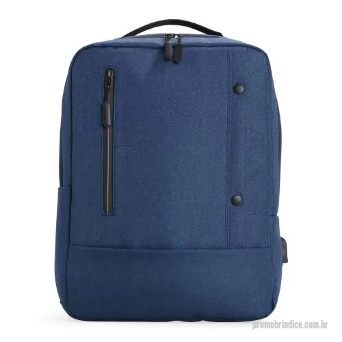 Mochila personalizada - Mochila de Nylon 22 Litros com 4 compartimentos, sendo o principal com bolso para notebook 15,6. Com divisórias internas para acessórios, a mochila possui bolso lateral, suporte externo USB e alça para engate em malas de viagem.
