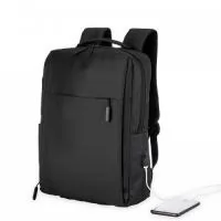 Mochila de nylon 21 litros com três compartimentos, sendo o principal com bolso para notebook 156. Com divisórias internas para acessórios, a mochila possui bolso lateral e suporte externo usb.