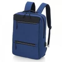Mochila de nylon 21 litros com três compartimentos, sendo o principal com bolso para notebook 156. Com divisórias internas para acessórios, a mochila possui bolso lateral, suporte externo usb e uma alça de mão.