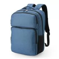 Mochila de nylon resistente à água, com capacidade de 29 litros com 6 compartimentos, sendo o principal com bolso para notebook de 15,6 polegadas e um compartimento com abertura lateral para armazenar documentos. Contém divisórias internas para acessórios e porta-chaves. A mochila possui adaptador USB externo, bolso antifurto nas costas, bolso na lateral com elástico, engate para malas de viagem, área costada com revestimento espumado e alças com bolsos integrados para cartões ou moedas.  Altura :  45 cm  Largura :  31 cm  Profundidade :  21 cm