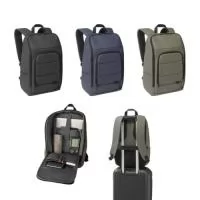 Mochila para notebook em 600D, poliéster reciclado (100% rPET), de alta densidade, com revestimento resistente à água e forro em 210D poliéster reciclado (100% rPET). Possui um compartimento principal com diversos bolsos e 2 divisórias almofadadas para notebook até 16" e tablet até 10.1". Bolso frontal com zíper com divisórias interiores. Bolso lateral ideal para transportar a sua squeeze. A parte posterior tem um acolchoamento extra e incorpora uma alça para trolley em caso de necessidade. Faixa refletora na parte da frente da mochila. Capacidade até 19 L.  Medidas aproximadas: 300 x 460 x 160 mm Peso do Produto (g.): 560
