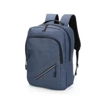 Mochila em tecido Oxford resistente à água com capacidade máxima de 18 litros. Possui compartimento principal com quatro bolsos pequenos e divisória acolchoada para notebook de até 15,6 polegadas. Apresenta um compartimento frontal e dois bolsos em tamanhos diferentes, um deles com faixa refletiva na área do zíper, além de um bolso e um adaptador USB posicionados em laterais opostas. Dispõe de alça superior de mão e duas alças de ombro, estas com revestimento em tecido respirável. Obs.: A posição do adaptador USB pode variar conforme o lote do produto.  Altura :  41 cm  Largura :  29 cm  Profundidade :  12 cm