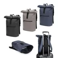 Mochila "roll top" que permite ajustar a capacidade de acordo com a sua necessidade, oferecendo maior flexibilidade no dia a dia.