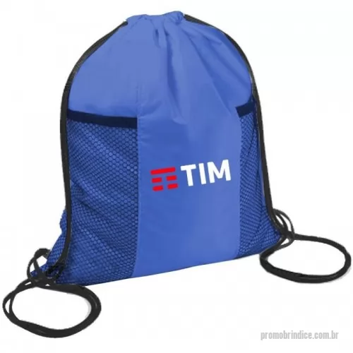 Mochila saco personalizada - Mochila saco produzida em nylon 210, possuí 02 bolsos frontais telados, alças duplo cadarço , alça em cordões presos a fita 1 cm, tamanho 33x45 com gravação em Silk.