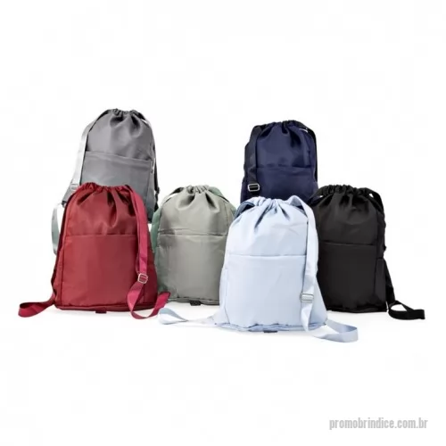 Mochila saco personalizada - Mochila saco em poliéster de impacto impermeável com três compartimentos.