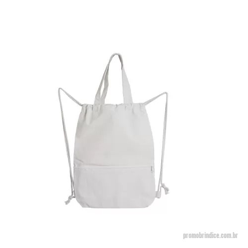 Mochila saco personalizada - Mochila Saco Lona Liberdade para usar como quiser. Nossa mochila versátil, feita em lona resistente, é perfeita para as necessidades do dia a dia, podendo ser usada tanto nas costas ou através de suas alças, transformando-a em uma sacola estilosa.  A