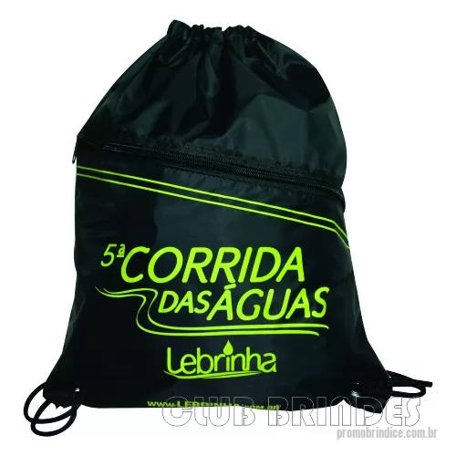 Mochila saco personalizada - Sacola mochila com alça dupla de ombro em cordão. Disponível em várias cores. Gravação da Logomarca em 1 Cor já inclusa.  Tamanho: 40 cm X 30 cm.  Revestimento Externo: Nylon.