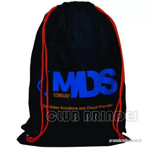 Mochila saco personalizada - Sacola mochila com alça dupla de ombro em cordão. Disponível em várias cores. Gravação da Logomarca em 1 Cor já inclusa.  Tamanho: 40 cm X 30 cm.  Revestimento Externo: Nylon.