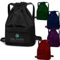 Somos fabricantes - mochila saco produzida em nylon com bolso frontal e alças grossas. Medidas 33x45. Gravação em serigrafia. Disponível em diversas cores.