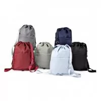 Mochila saco em poliéster de impacto impermeável com três compartimentos.