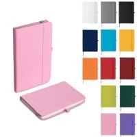 Caderno de anotações com elástico no tamanho A6 suporte para caneta, capa dura em material sintético, miolo 80 folhas pautadas cor bege.