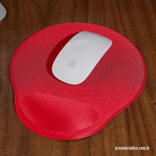 Mouse pad personalizado - Mouse Pad ergonômico de neoprene com apoio de espuma para o punho. Parte inferior em material antiderrapante, que ajuda a impedir o deslizamento do mouse pad.
