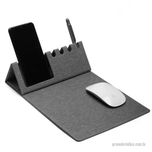 Mouse pad personalizado - Mouse pad em material reciclável, contendo:  Porta canetas; Porta cartões ou apoio para celular;