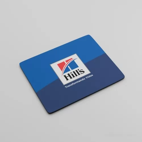 Mouse pad personalizado - Mouse Pad Personalizado, Destaque sua marca com o Mouse Pad Personalizado. Feito em neoprene de alta qualidade, é o brinde perfeito para seus clientes. Faça um orçamento agora!! O Mouse Pad Personalizado é a escolha perfeita para empresas, brindeiros e organizadores de eventos que buscam oferecer brindes únicos e de alta qualidade. Produzido 100% no Brasil, este mouse pad é a combinação perfeita de funcionalidade e personalização.