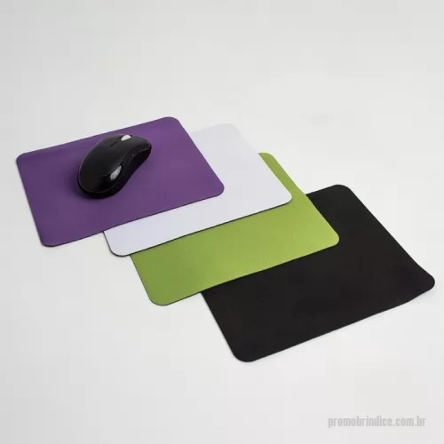 Mouse pad personalizado -  Mouse pad com base emborrachada antiderrapante, garantindo que ele não escorregue durante o uso. A parte de cima é de tecido macio, perfeito para deslizar o mouse com precisão e conforto. Ideal para quem quer personalizar com estampas incríveis e deixar a mesa com a sua identidade!