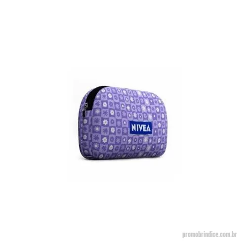 Necessaire em Neoprene personalizado - Necessaire Personalizada A necessaire personalizada em neoprene é prática, elegante e versátil. Ideal para guardar itens essenciais do dia a dia, perfeita para brindes corporativos e presentes em datas comemorativas