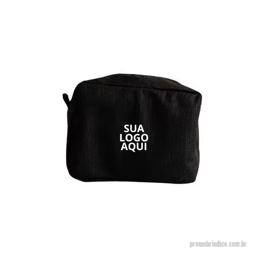 Nécessaire personalizado - Necessaire Pequena Personalizada. Apresente a sua marca com elegância e versatilidade com a nossa necessaire multiuso personalizada, ideal para brindes corporativos! Feita com materiais de alta qualidade, essa necessaire é perfeita para organizar itens pessoais, seja no trabalho, em viagens ou no dia a dia. Personalize com o logo da sua empresa e ofereça um presente que alia estilo e funcionalidade. Com compartimentos práticos e design moderno, nossas necessaires multiuso garantem praticidade e organização, sendo um brinde sofisticado e útil para colaboradores e clientes. Destaque-se com um presente que reflete o cuidado e a inovação da sua marca.