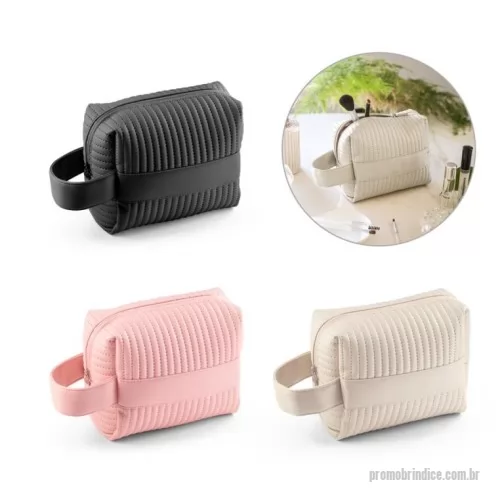 Nécessaire personalizado - Bolsa de cosméticos em PU (21% de PU reciclado e 30% poliéster reciclado), com interior forrado em poliéster reciclado (100% rPET). Bolsa espaçosa com pega lateral para facilitar o transporte. 180 x 140 x 80mm
