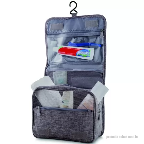 Nécessaire personalizado - Necessaire em tecido poliéster, com excelente espaço interno, bolso frontal e no verso com suporte para pendurar.  Dimensão Produto: 20x24x10cm (AxLxP) Peso do Produto: 0,226kg