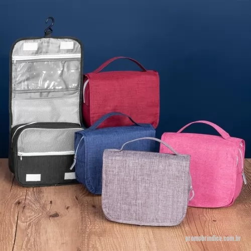 Nécessaire personalizado - Nécessaire de nylon oxford com divisórias para organização.