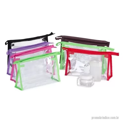 Nécessaire personalizado - Nécessaire em plástico transparente impermeável com detalhes em nylon e fechamento em zíper.