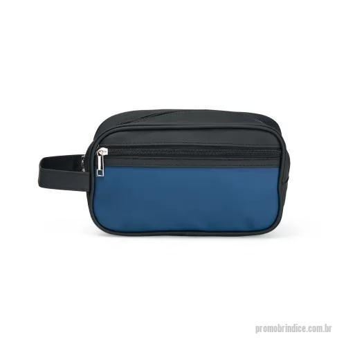Nécessaire personalizado - Nécessaire em couro sintético impermeável com fechamento em zíper. Bolso frontal com zíper e alça lateral de mão.