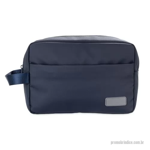 Nécessaire personalizado - Nécessaire em PU impermeável, alça lateral em nylon, fechamento em zíper. Compartimento principal com visor PVC, quatro divisórias elásticas.