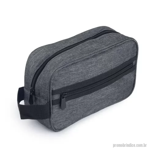 Nécessaire personalizado - Nécessarie em tecido poliéster 300D, alça de mão e bolso externo com zíper.