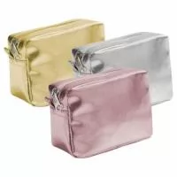 Necessaire em PVC. Disponível em várias cores. Gravação da logomarca em 1 cor já inclusa.  Tamanho Aprox: 14 x 9,5 x 7,0 cm  