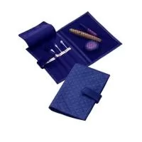Necessaire personalizada. Todos nossos produtos são de fabricação própria podendo ser alterado, medidas, materiais, cores e detalhes do produto. Tambem personalizamos o item como preferir, trabalhamos com diversos métodos de gravação, proporcionando uma linda apresentação do produto. Faça já seu orçamento e receba um atendimento premium.
