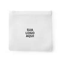 Apresentamos a Necessaire Hermética em EVA Personalizada: a escolha ideal para brindes corporativos que combinam praticidade e segurança! Com dimensões de 150 x 160 mm, esta bolsa é confeccionada em EVA de alta qualidade, garantindo durabilidade e resistência. Apropriada para viagens de avião, protege seus pertences contra umidade e sujeira. Compacta e leve, é fácil de transportar e armazenar. Personalize com o logotipo da sua empresa, mensagem ou design exclusivo, transformando-a em um brinde único e memorável. Perfeita para eventos, reuniões e ações promocionais, surpreenda seus clientes e colaboradores com esta bolsa funcional e estilosa!
