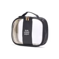 Proteção e praticidade com a Nécessaire PVC Impermeável personalizada! Ideal para organizar e transportar itens com segurança, é confeccionada com materiais resistentes à água, garantindo proteção extra. Compacta e funcional, é perfeita para viagens, eventos ou uso no dia a dia. Personalize com o logotipo da sua empresa, criando um brinde exclusivo que reforça a identidade da sua marca. Com design moderno e versátil, surpreenda clientes e colaboradores com um presente útil e elegante, destacando seu compromisso com qualidade e cuidado. Uma excelente escolha para fortalecer sua marca com criatividade e funcionalidade!