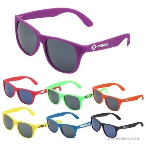 Óculos de sol personalizados - Óculos plástico personalizado - Material: Plástico PP Medidas: 14,5 cm de largura por 14 cm (haste aberta). Peso: 18 gramas 