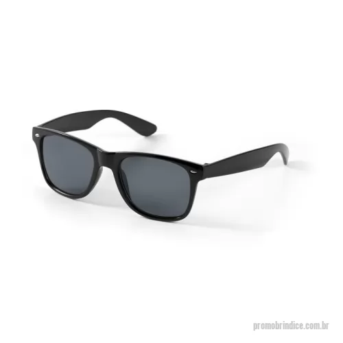 Óculos de sol personalizados - Óculos de sol em PC. Lentes de categoria 3 com UV400 de proteção, em conformidade com as normas