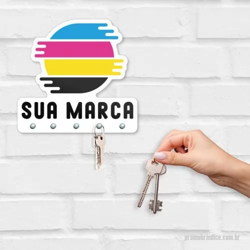 Organizador de chaves personalizado - Porta chaves feito de PSAI 2mm (material semelhante ao acrilico), cortado na laser, com impressão UV ou adesivado especial com laminação protetiva.  Pode-se fazer em qualquer formato e tamanho, vai com fita dupla face para fixar na parede, sem a necessidade de furo.