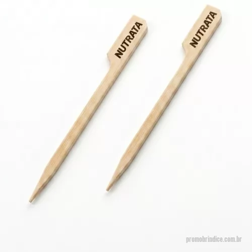 Palito para aperitivo personalizado - Palito de madeira personalizado para sanduíches, lanches e finger foods, produzido em madeira natural com acabamento liso e resistente.