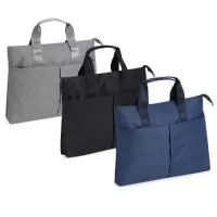 asta para notebook 15 em poliéster resistente à água com dois compartimentos, sendo o principal para notebook com bolsos internos e um compartimento frontal.  Altura :  32 cm  Profundidade :  6 cm  Comprimento :  41 cm