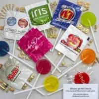 Pirulito Personalizado Frutpop é uma ótima opção de brinde promocional e uma ferramenta perfeita para fidelizar o seu cliente.