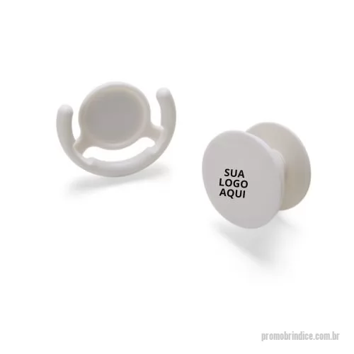 Pop Socket personalizado - Praticidade e estilo na palma da mão com o Pop Socket Personalizado! Este acessório moderno proporciona maior segurança e conforto ao segurar o celular, além de funcionar como suporte ajustável para assistir a vídeos ou tirar selfies. Personalize com o logotipo ou design da sua empresa e transforme-o em um brinde exclusivo e funcional. Compacto e leve, é perfeito para eventos promocionais, ações de marketing ou como um presente criativo para clientes e colaboradores. Destaque sua marca no dia a dia dos usuários com um item útil e cheio de personalidade!