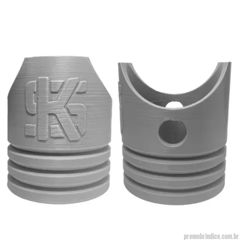 porta caneta personalizada - Porta-canetas em formato de pistão, impresso em PLA, feito em impressora 3D. Produzido sob demanda, podemos criar qualquer objeto ou formato que represente o segmento da sua empresa — seja uma ferramenta, um produto, um ícone da marca ou qualquer outro símbolo relevante para o seu negócio. Personalização sem limites para destacar a identidade da sua empresa em cada detalhe!