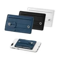 Porta cartões para celular em PU com bloqueio de RFID, com capacidade para dois cartões. O porta cartões tem fita ajustável em PU e autocolante no verso. 102 x 63 x 3 mm