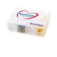 Resistente e com bom acabamento, o porta comprimidos para brinde conta com amplo espaço para personalizar a marca. Útil, o porta comprimidos para brinde é subdividido nos dias da semana, auxiliando o usuário a não perder a data certa da medicação. Br