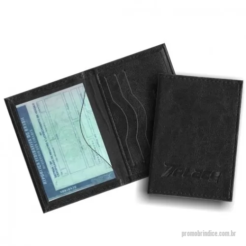 Porta documento de veículo personalizada - Porta Documento – PD25 pode ser produzido em couro ou sintético nobre diversas opções de materiais e cores. Possui bolso interno para documentos. Personalização com gravação em baixo relevo ou silkscreen 1 cor.