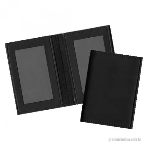 Porta documento de veículo personalizada - Porta Documento – PD22 pode ser produzido em couro ou sintético nobre diversas opções de materiais e cores. Possui bolso interno para documentos. Personalização com gravação em baixo relevo ou silkscreen 1 cor.