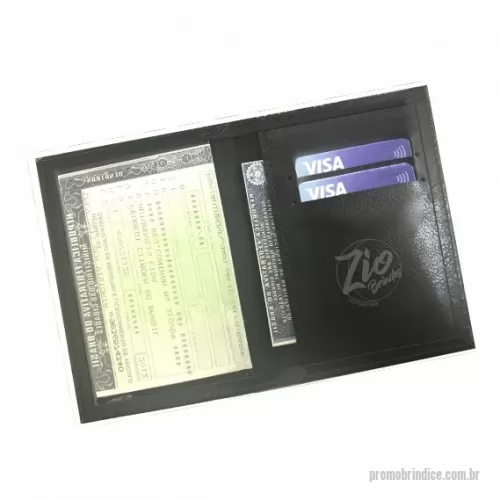 Porta documento personalizada - Porta Documento – PD41 pode ser produzido em couro ou sintético nobre diversas opções de materiais e cores. Possui bolso interno para documentos. Personalização com gravação em baixo relevo ou silkscreen 1 cor.