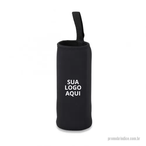 Porta garrafa de neoprene personalizada - Porta Garrafas Isotérmico Personalizado - Praticidade e Estilo em Um Só Produto!  Apresente sua marca com funcionalidade e elegância com nosso Porta Garrafas Isotérmico Personalizado. Um brinde exclusivo que combina qualidade, praticidade e estilo, ideal para promover a sua empresa de maneira memorável.  Características do Produto:  Material: Confeccionado com materiais isotérmicos de alta qualidade, proporcionando durabilidade e excelente isolamento térmico.  Design: Moderna e funcional, com alça ajustável para maior conforto e facilidade de transporte.  Personalização: Personalize com o logo ou design da sua empresa, disponível em várias cores para atender às suas necessidades específicas.  Capacidade: Projetado para armazenar garrafas de diferentes tamanhos, mantendo a temperatura ideal por mais tempo. 