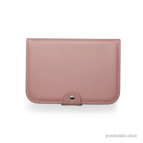 Porta joia personalizada - Porta joias em couro sintético com revestimento aveludado e espelho. Possui compartimentos internos para anéis, pulseiras, colares e placas para brincos.