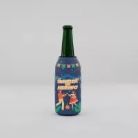 O porta long neck com velcro personalizado é confeccionado em Neoprene de 3mm de espessura, material de alta qualidade, resistente e com propriedades térmicas, garantindo a durabilidade e proteção da garrafa.